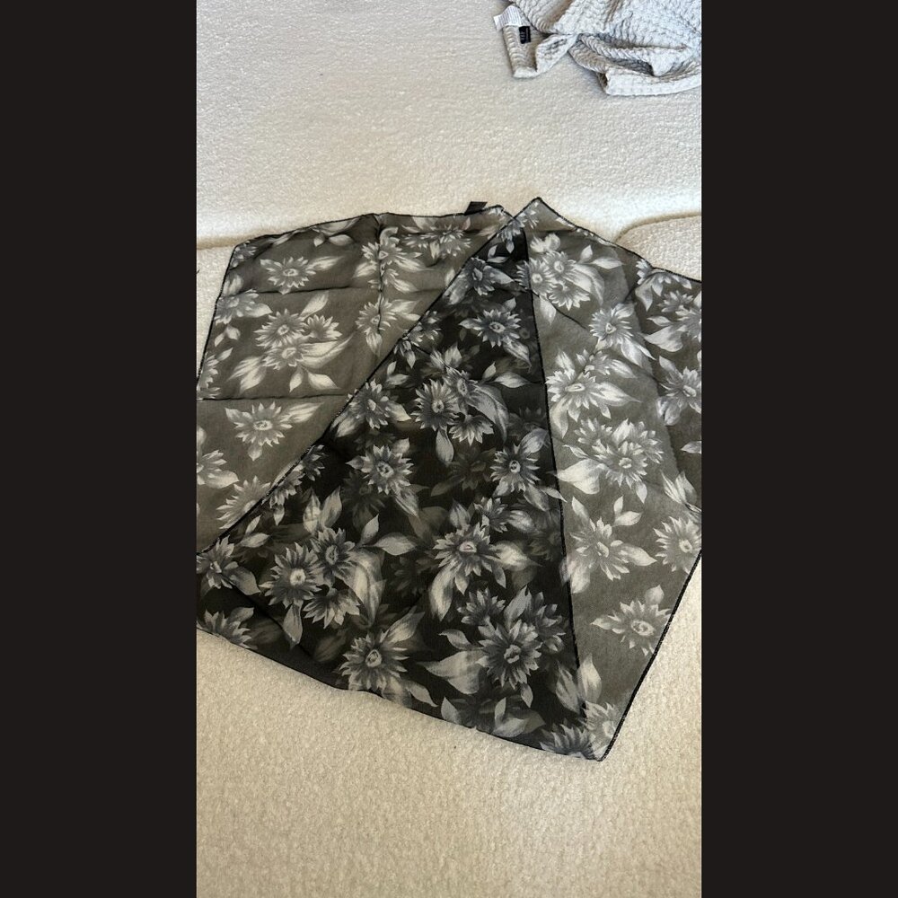 Black Grey White Floral Sheer Square Scarf Silk Feel Polyester RN 93379